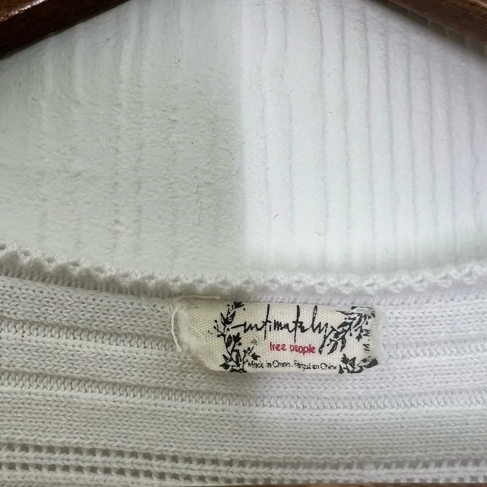 Free People - White Open Fun Design Long Sleeve Trimmed Pink Crop Top Medium